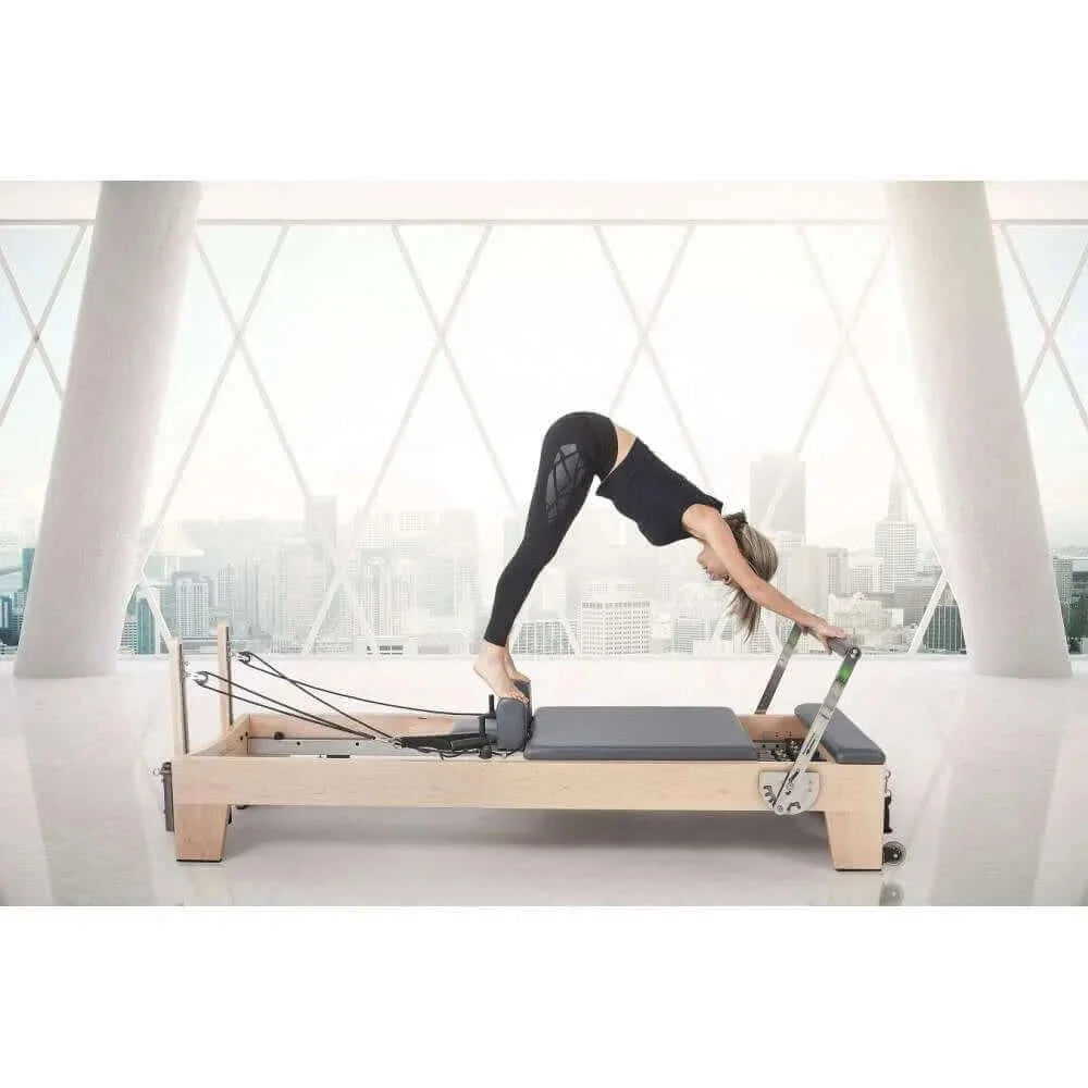 Reformer Pilates Elite en Bois avec Tour et Accessoires